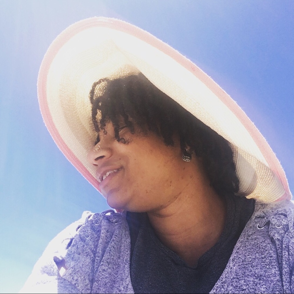 Meet your Posher, Cameron